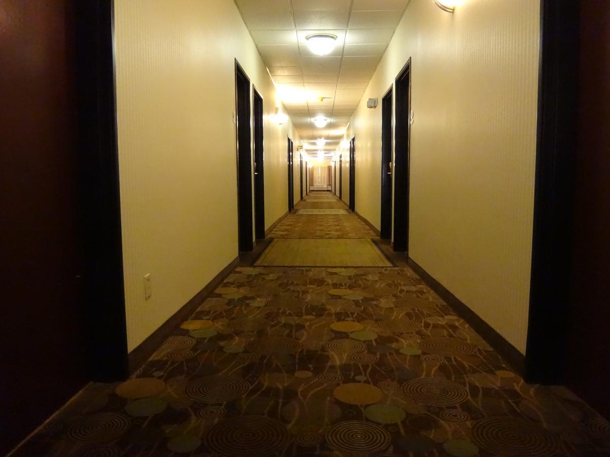 Windsor Inn & Suites Dodge City Bagian luar foto