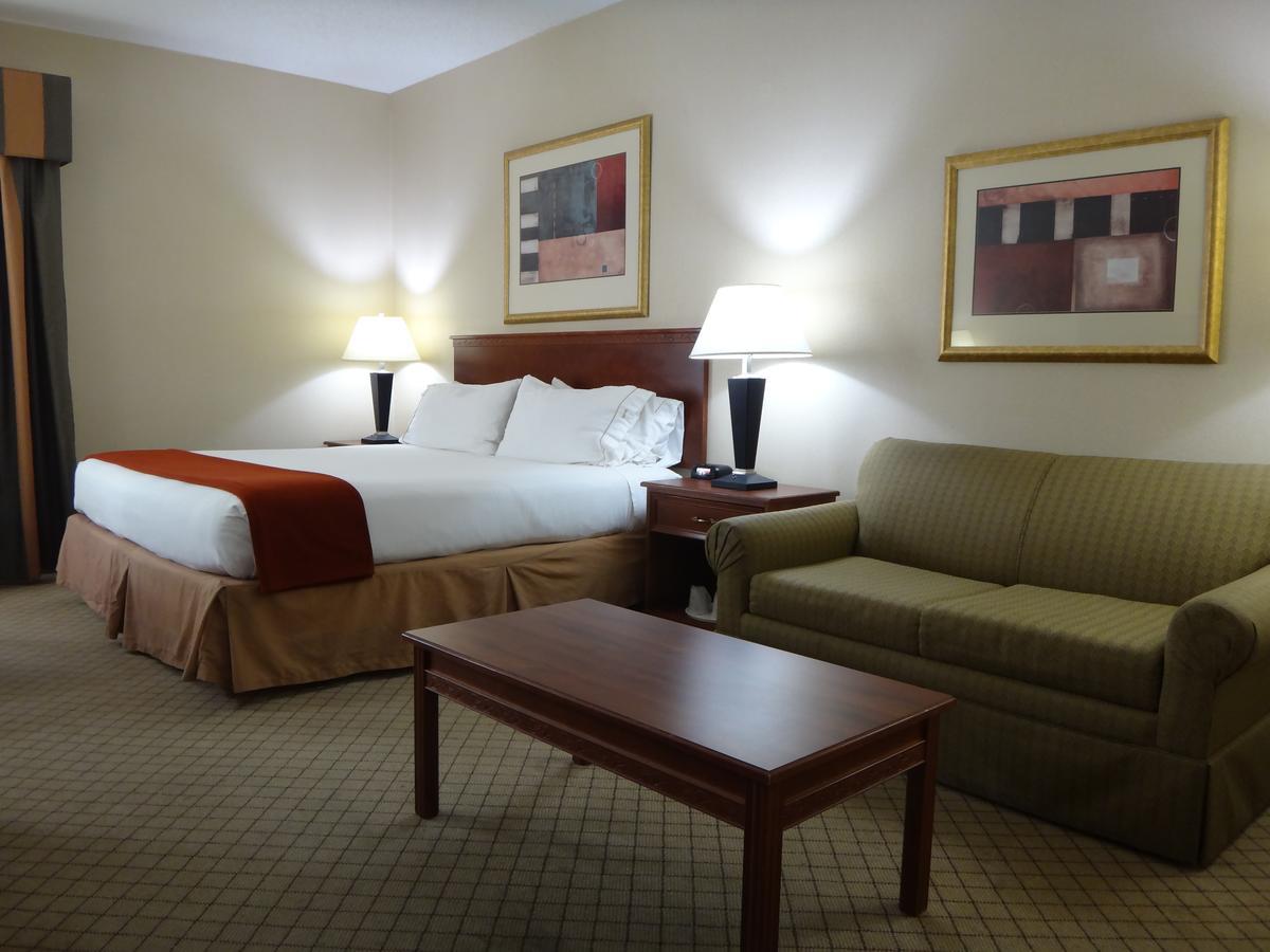 Windsor Inn & Suites Dodge City Bagian luar foto
