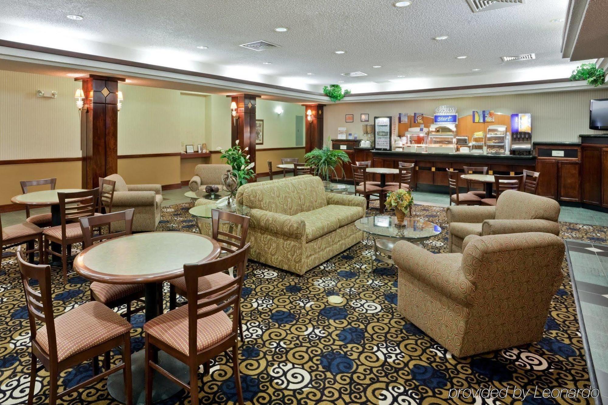 Windsor Inn & Suites Dodge City Bagian luar foto