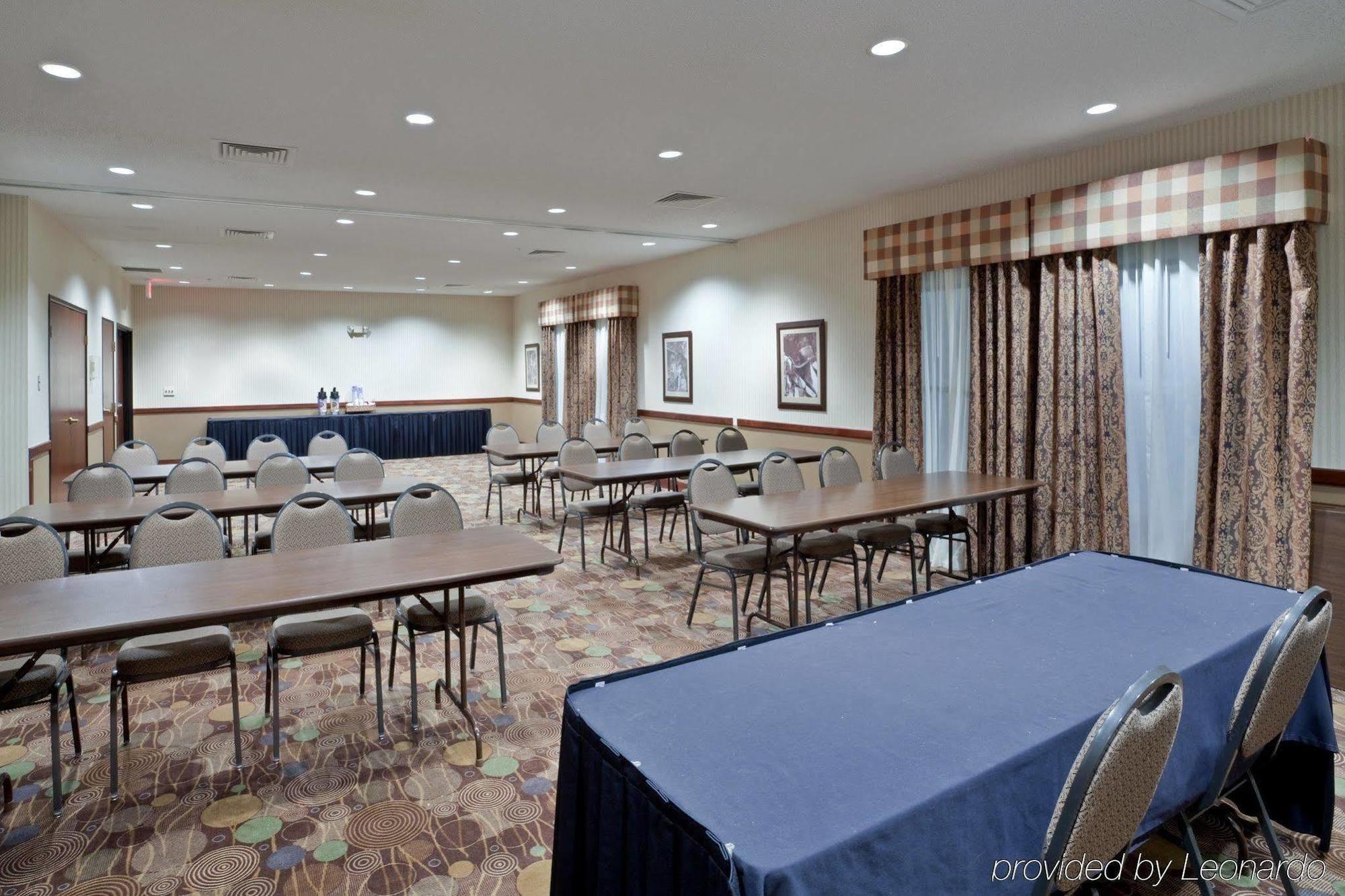 Windsor Inn & Suites Dodge City Fasilitas foto